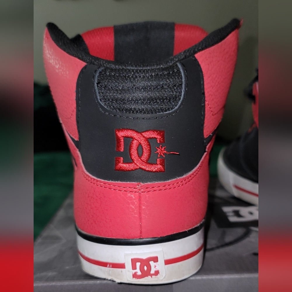 Dc Pure Hi Tops - Picture 9 of 9